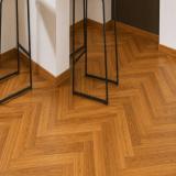Parquet massif iroko chevron 
